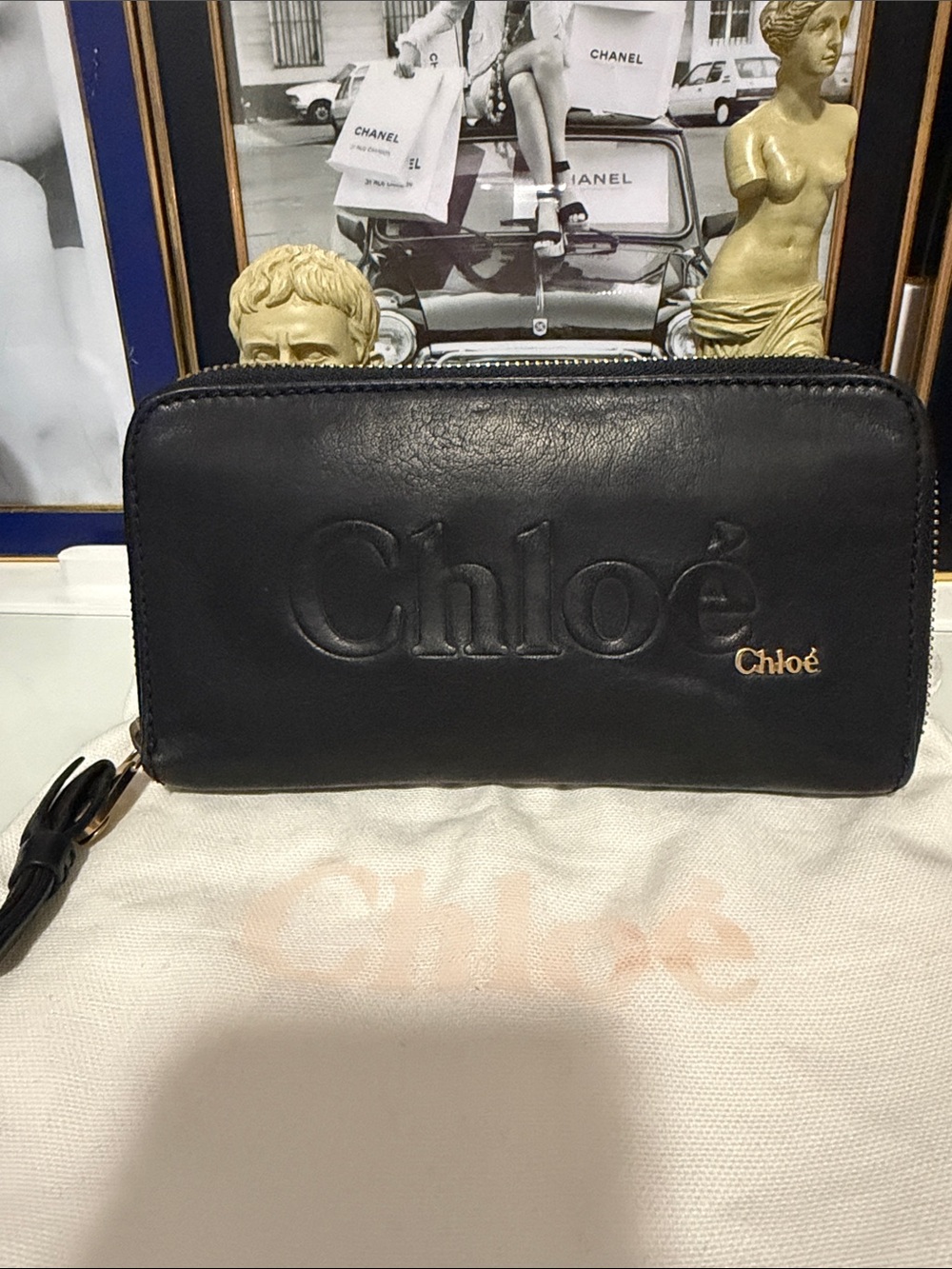 Authentic Chloé Black Leather Zip Wallet with dust-bag.